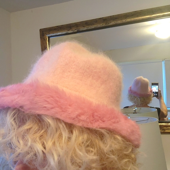 Unbranded Pink Fuzzy Mohair Hat with Feathers - Picture 2 of 3
